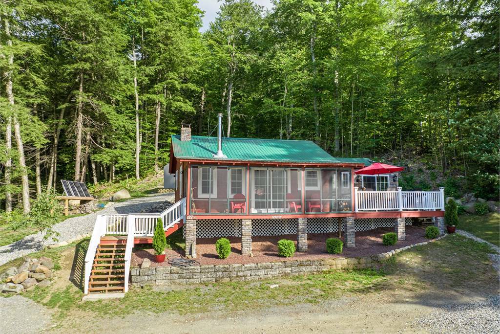 Elizabethtown, NY 12932,127 Paynes WAY