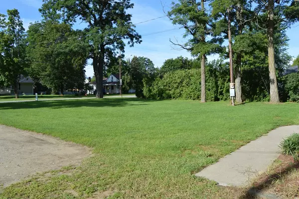 Keeseville, NY 12944,36 Kent ST