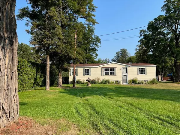 Keeseville, NY 12944,36 Kent ST