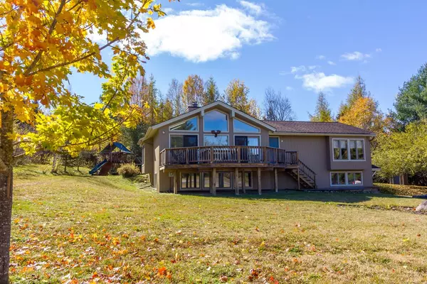 Lake Placid, NY 12946,8 Evans LN