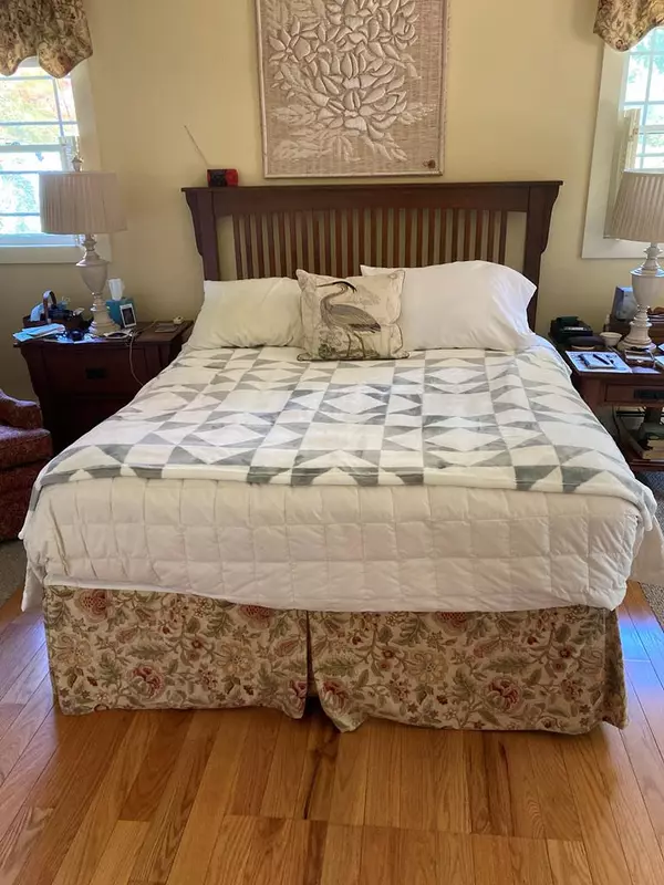 Morrisonville, NY 12962,80 Rand Hill RD