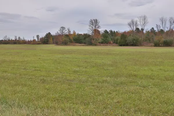 West Chazy, NY 12992,2418 Military TPKE