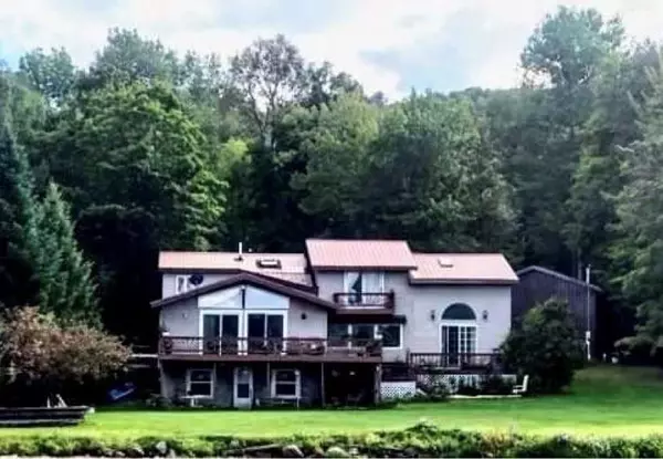 222 Lake RD, Chateaugay, NY 12920