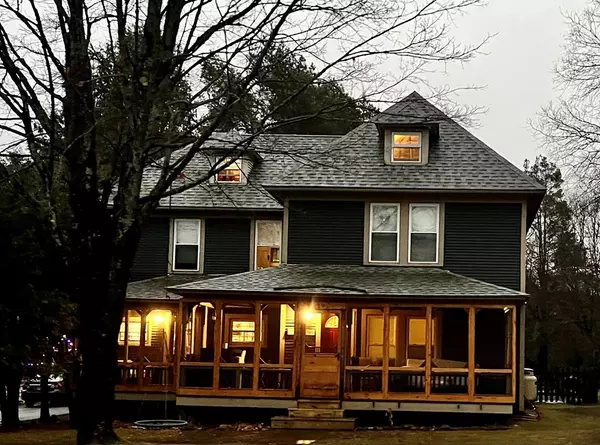 19 Main ST, Bloomingdale, NY 12913