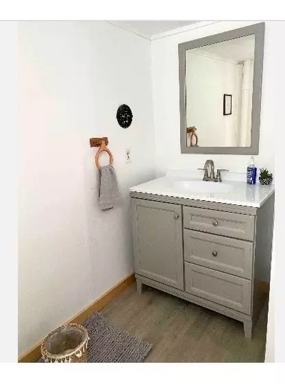 Saranac Lake, NY 12983,17 CORTEZ LN