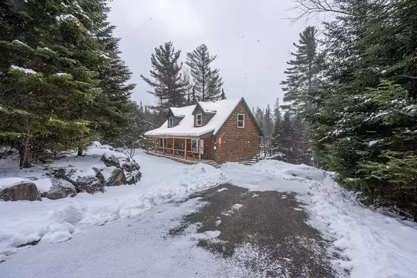 Lake Placid, NY 12946,22 Juniper CIR