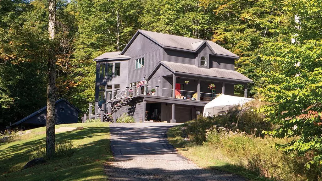 Saranac Lake, NY 12983,89 Dewey Mountain RD