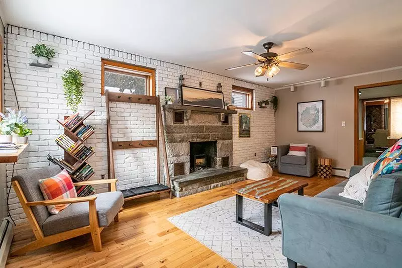 Saranac Lake, NY 12983,108 Old Lake Colby RD