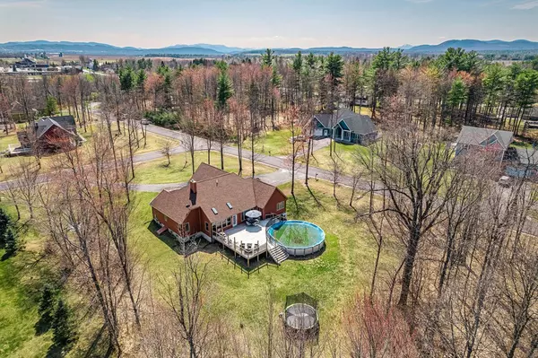 Peru, NY 12972,42 Bloomfield DR