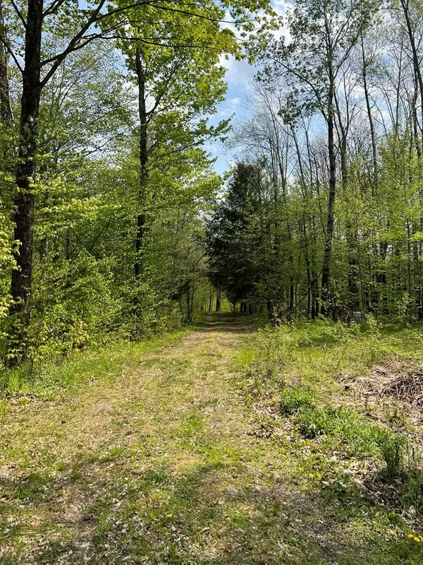 Chateaugay, NY 12920,356 Healy RD