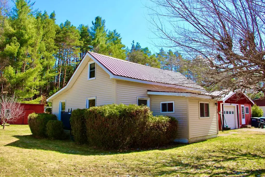 Saranac Lake, NY 12983,39 Crossfield AVE