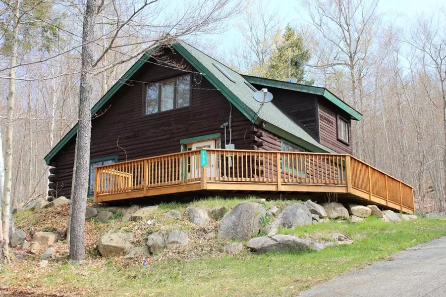 1512 Tupper RD, Long Lake, NY 12847
