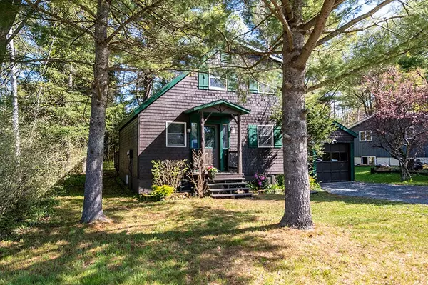 Lake Placid, NY 12946,36 Cherry LN