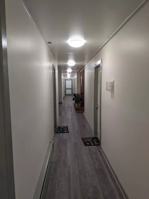 Saranac Lake, NY 12983,77 Will Rogers #8