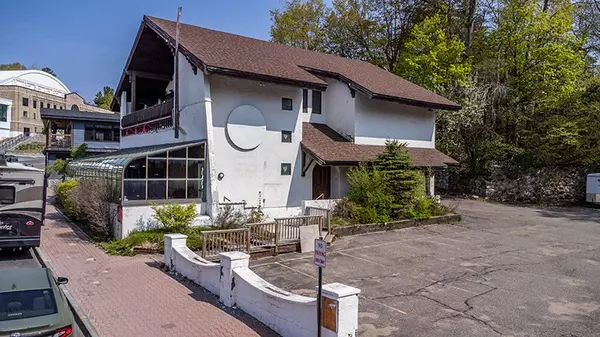 Lake Placid, NY 12946,2653 Main ST
