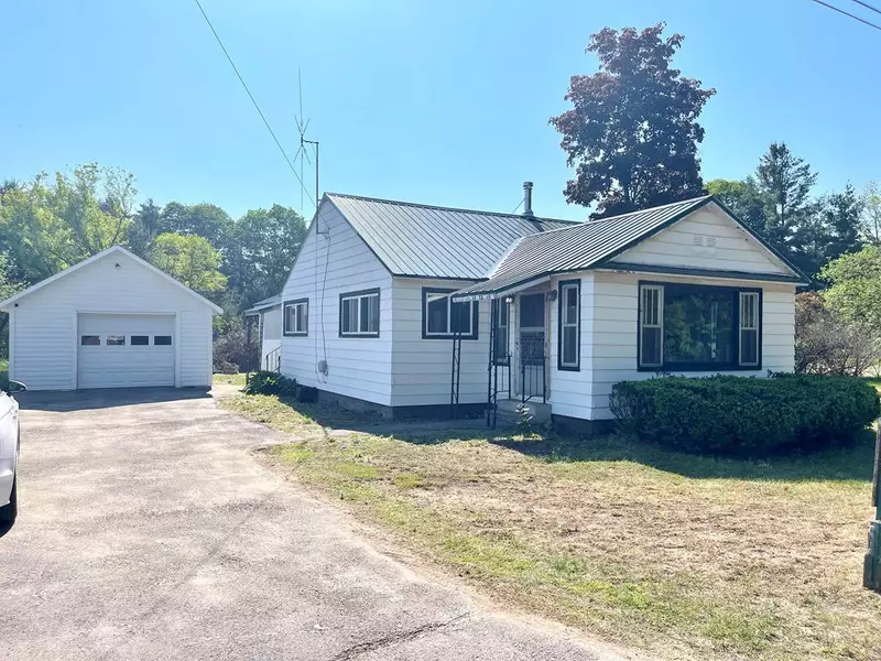 112 Poplar ST, Constable, NY 12926