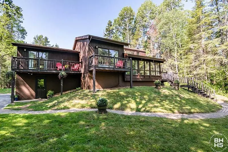 Lake Placid, NY 12946,96 Deerwood TRL