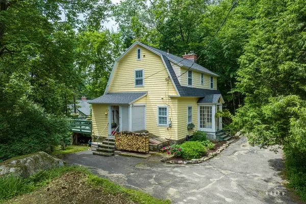 Saranac Lake, NY 12983,67 Old Military RD