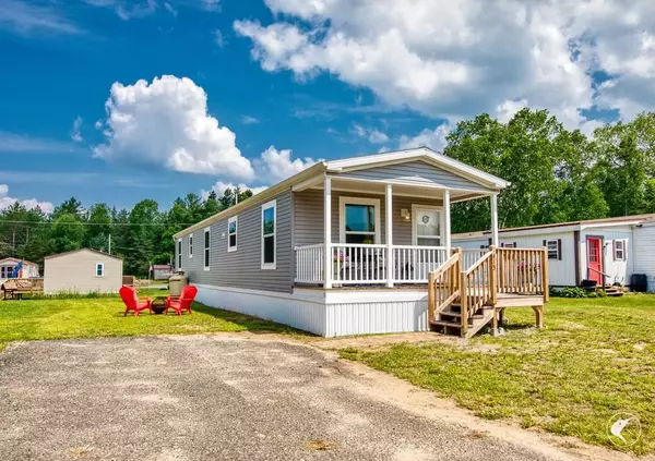 413 Crocus LN, Saranac Lake, NY 12983