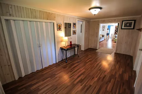 Morrisonville, NY 12962,111 Trim RD