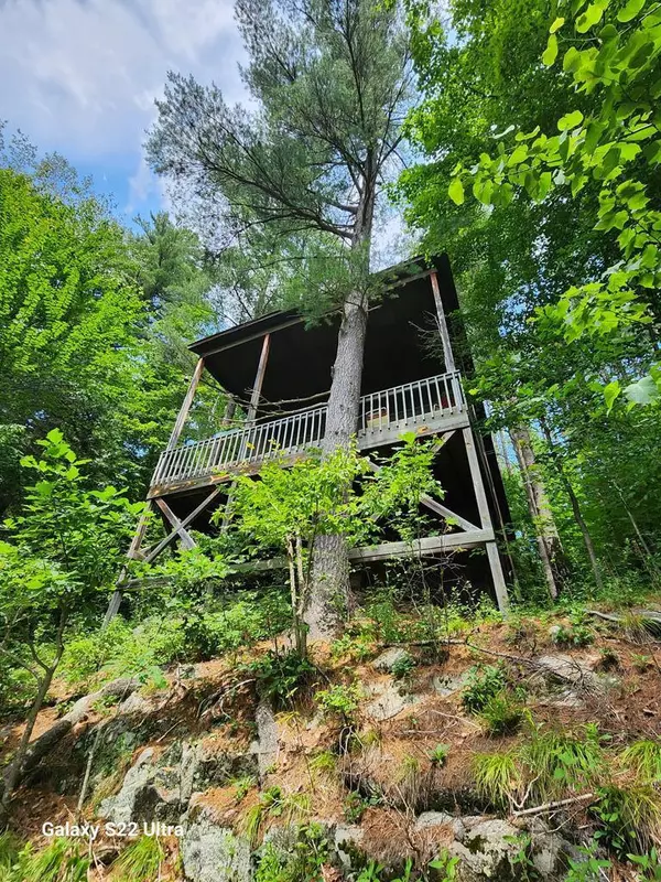 Elizabethtown, NY 12932,7258 US Route 9