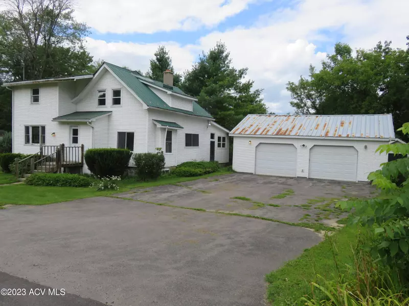 41 Center ST, Fort Covington, NY 12937