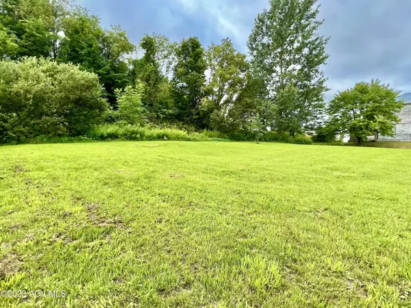 Chateaugay, NY 12920,242 Main ST