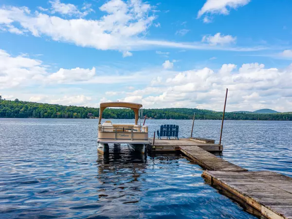 Long Lake, NY 12847,959 Deerland Rd RD