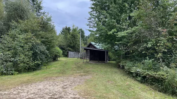 Mooers, NY 12958,323 Eddy RD