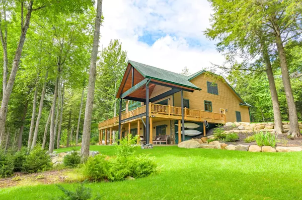 Saranac Lake, NY 12983,164 Oseetah Woods