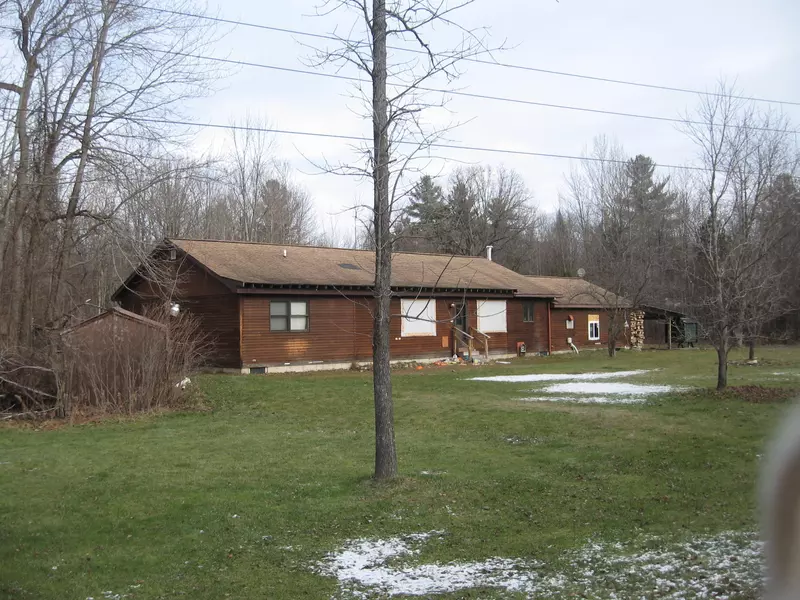 160 McQueen RD, Fort Covington, NY 12937