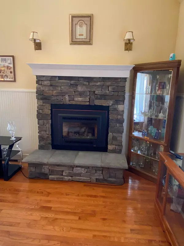 Morrisonville, NY 12962,3 Allegheny RD