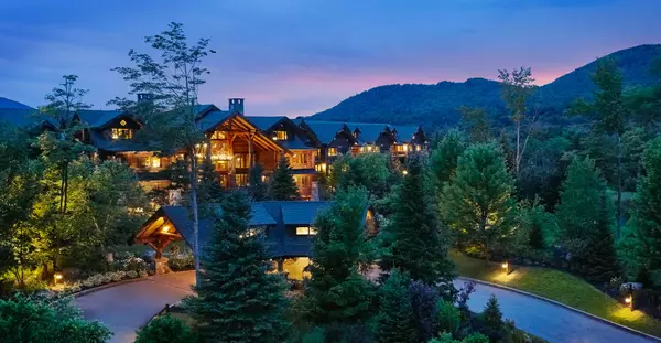 Lake Placid, NY 12946,7 Whiteface Inn LN #127, Int. 3