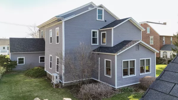 Plattsburgh, NY 12901,28 Macomb ST