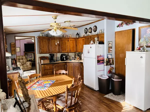 Plattsburgh, NY 12901,274 Bradford RD