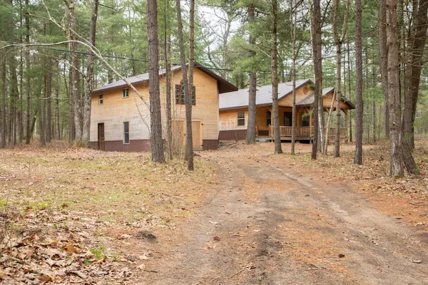 85 Haven LN, Peru, NY 12972