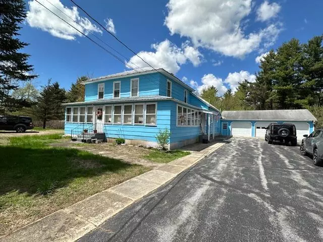 54 Pepper Hill RD, Mooers Forks, NY 12959