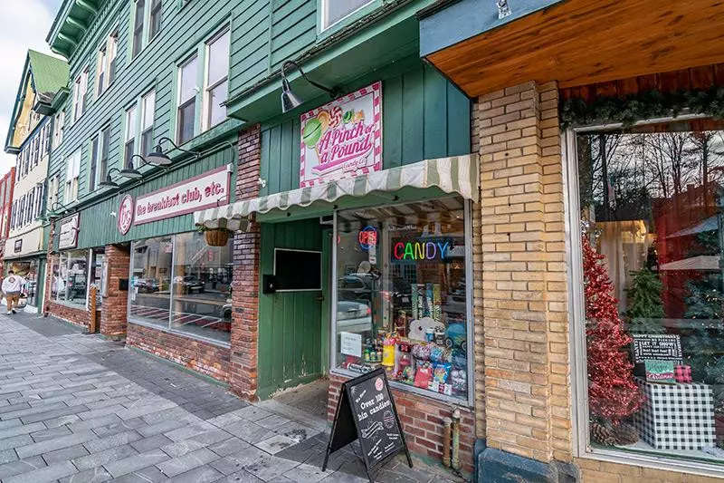 2433 Main ST, Lake Placid, NY 12946
