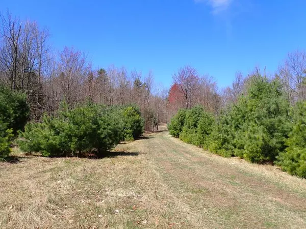 Keeseville, NY 12944,00 Highland Road