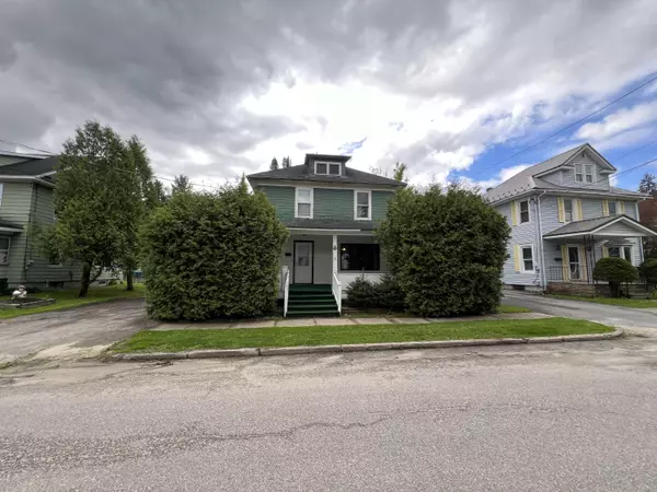 6 Harding Street ST, Malone, NY 12953