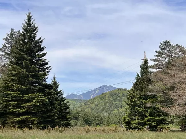 Jay, NY 12941,670 Glen RD
