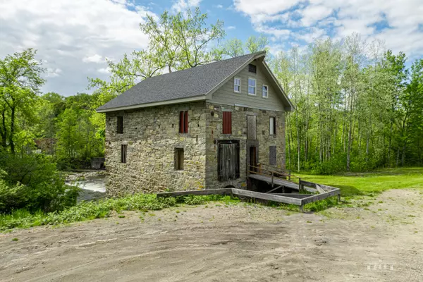 Willsboro, NY 12996,49 Gilliland LN