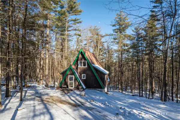 Jay, NY 12941,76 Cherry Lane LN