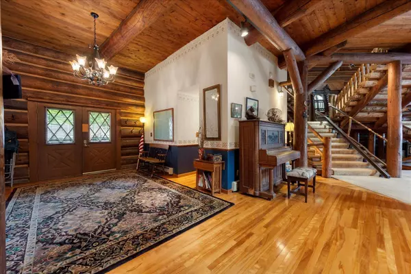 Old Forge, NY 13420,656 Hollywood Hills Road #15