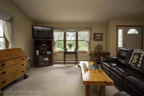 Plattsburgh, NY 12901,470 Wallace Hill RD