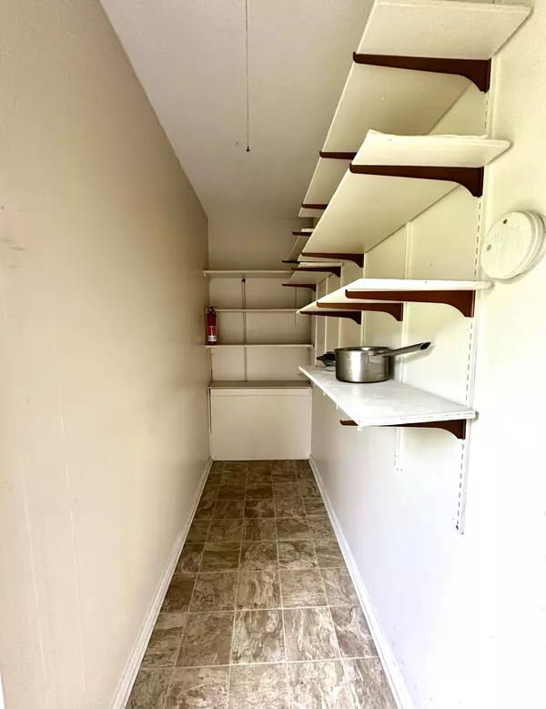 Plattsburgh, NY 12901,7 Mohawk Rd RD