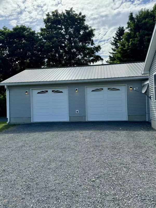 Rouses Point, NY 12979,62 Smith Street ST