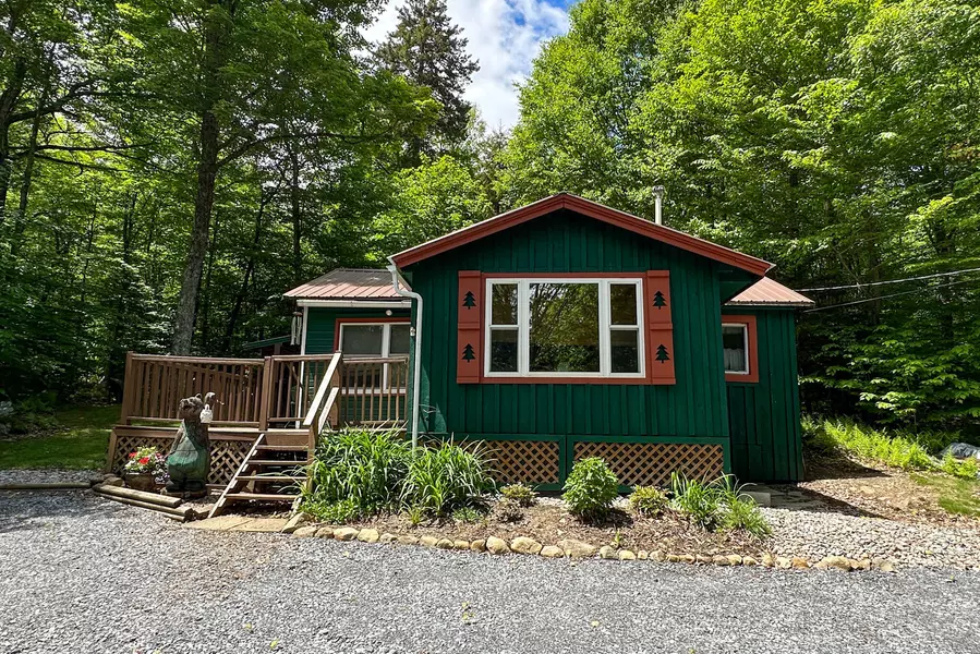 261 Twitchell RD, Eagle Bay, NY 13331
