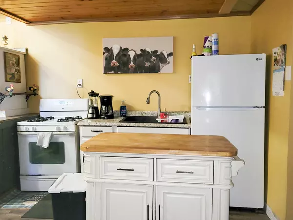 Dickinson Center, NY 12930,754 Palmer RD