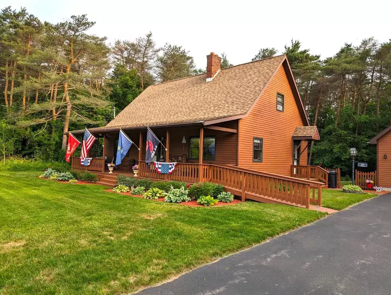 20 Pine DR, Constable, NY 12926